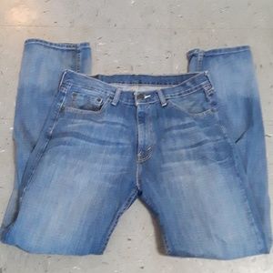 Levi's | Jeans | Relaxed Fit